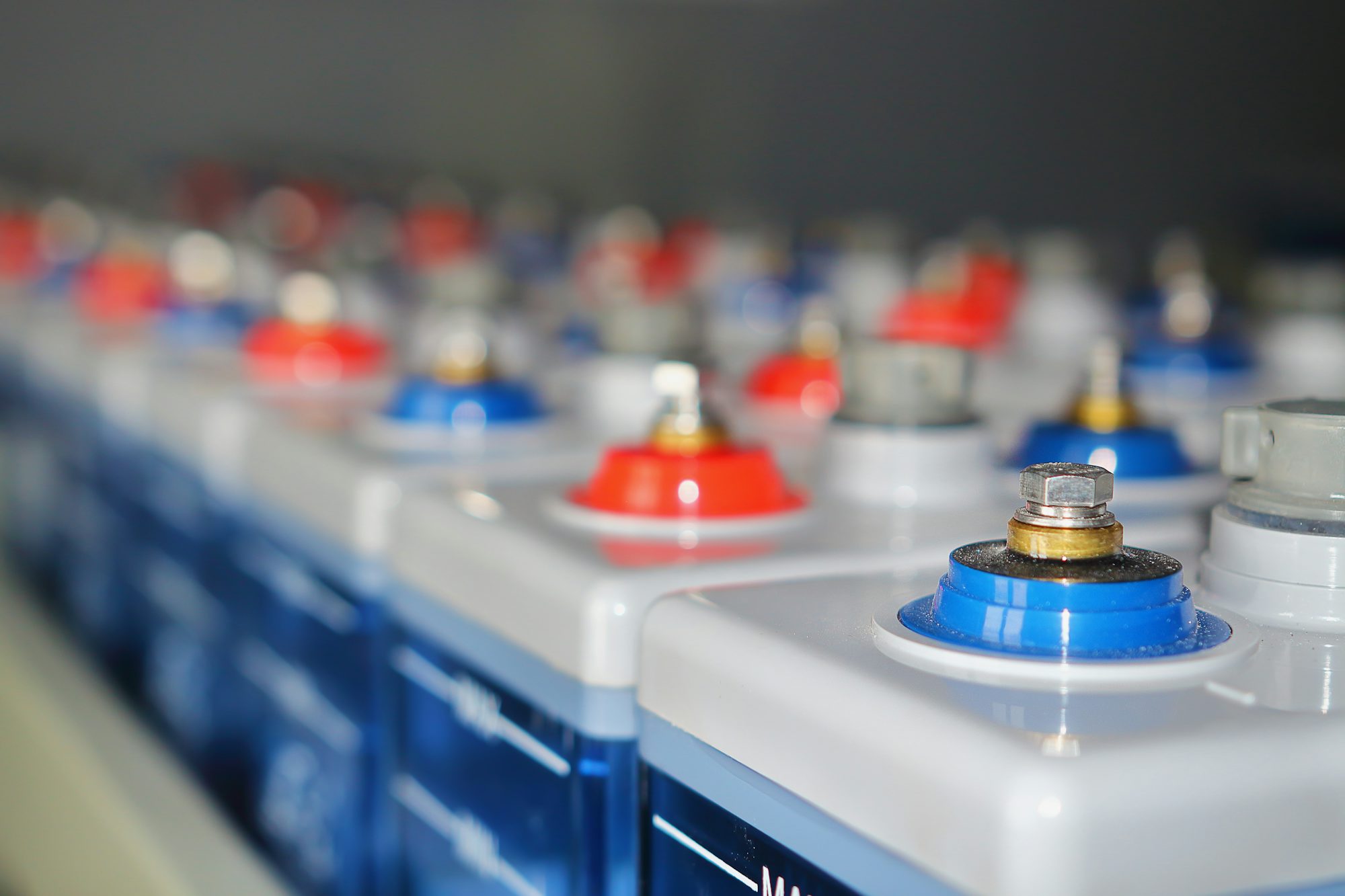 Battery storage cells